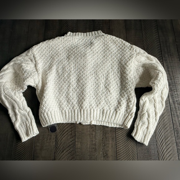 🧶 Free People Cable Knit Cropped Cardigan Sweater – Small – - Picture 3 of 9